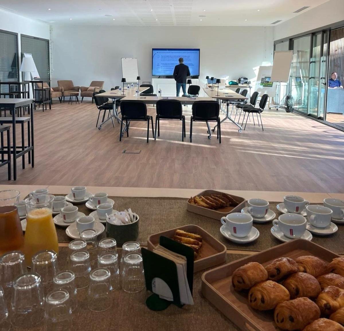 Hotel & Seminaire Le Patio Occitan - Toulouse Ouest - La Ramee Cugnaux Ngoại thất bức ảnh